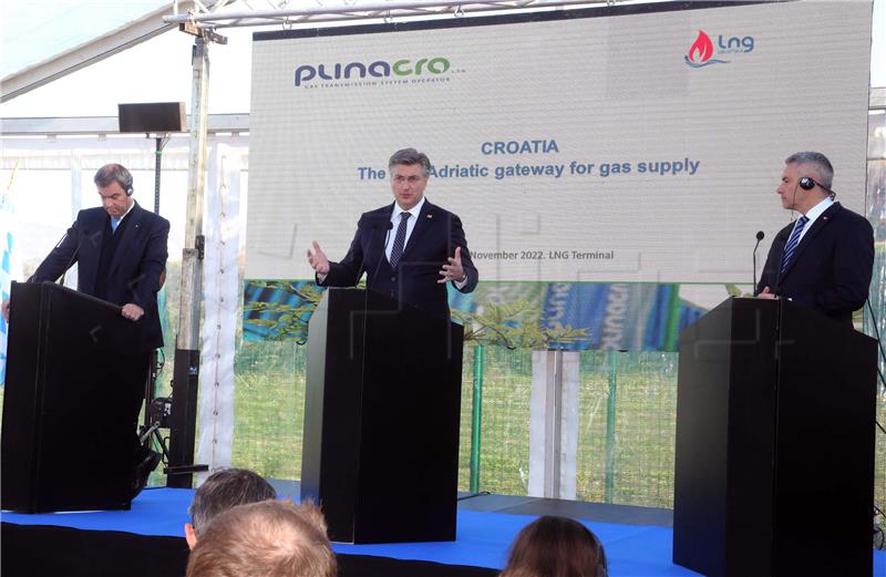 Plenković predstavio Nehammeru i Sőderu LNG terminal na Krku