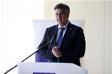 Plenković otvorio Forum hrvatskih manjina o medijima