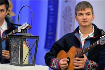 Počeli Advent u Vukovaru i 25. Vukovarske adventske svečanosti