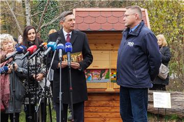 Primopredaja slovenskog pčelinjaka ZOO-u Grada Zagreb