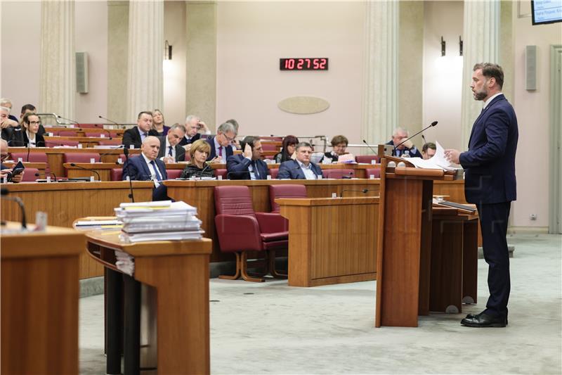 Sabor debating government's proposal on training of Ukrainian soldiers