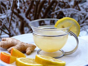 Čaj đumbir limun liječenje gripa prehlada bolest