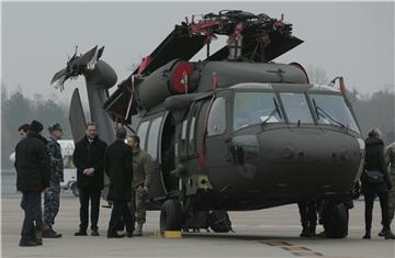 Dva helikoptera Black Hawk stigla u Zagreb