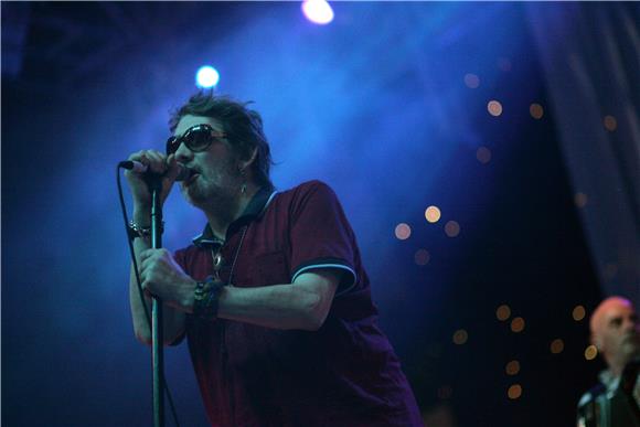 Shane MacGowan, frontmen Poguesa, primljen u bolnicu