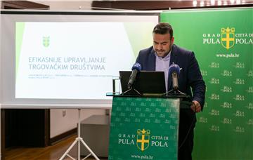 Pula: Spajanje četiriju gradskih društava-  "nema poligona za uhljebljivanje"