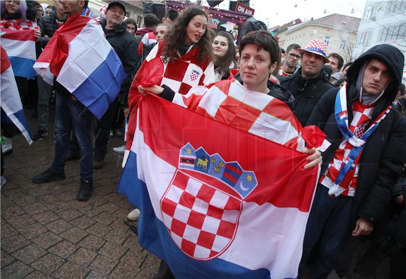 Zagreb: Navijači gledaju utakmicu Hrvatska - Brazil