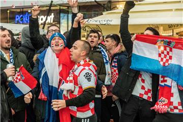 Zagreb: Navijači gledaju utakmicu Hrvatska - Brazil