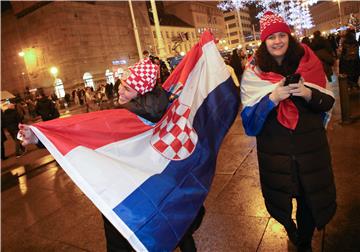 Zagreb: Slavlje navijača nakon utakmice Hrvatska - Brazil