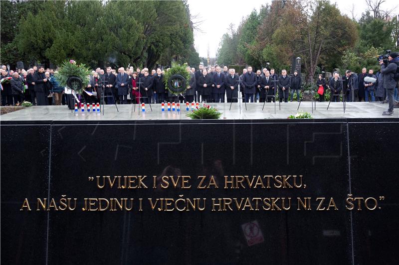 PM and his delegation mark 23rd anniversary of Franjo Tuđman's death at Mirogoj