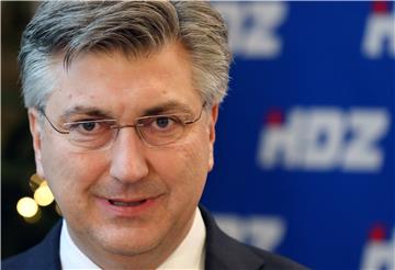 Plenković: Hrvatsku svi gledaju kao nogometnog giganta