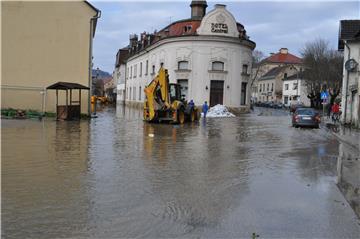 U Hrvatskoj Kostajnici poplavila Una