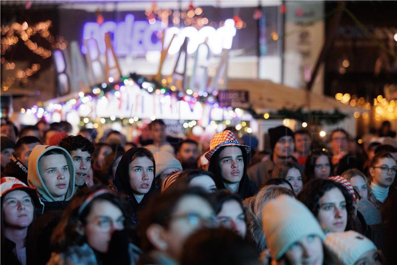 Zagreb: Navijači gledaju utakmicu Hrvatska - Argentina