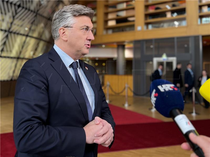 Plenković: Kandidatski status za BiH je dobra i poticajna odluka