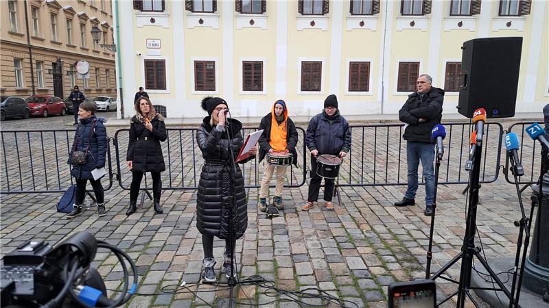 Prosvjed osoba s invaliditetom i obitelji djece s teškoćama u razvoju