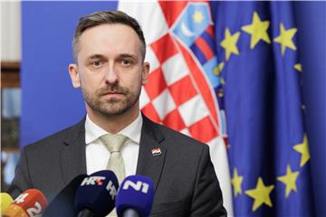 Konferencija za medije ministra Piletića