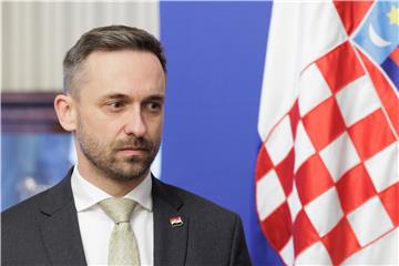 Konferencija za medije ministra Piletića