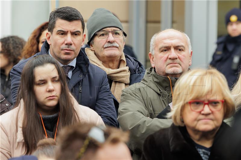 Prosvjed osoba s invaliditetom i obitelji djece s teškoćama u razvoju