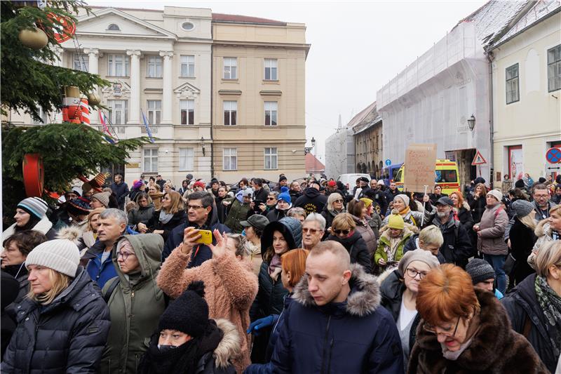 Prosvjed osoba s invaliditetom i obitelji djece s teškoćama u razvoju