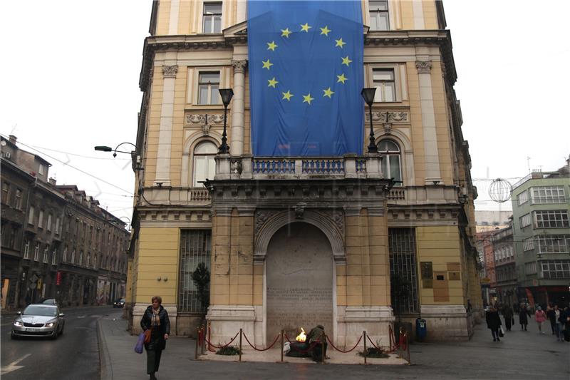 BiH nakon stjecanja kandidatskog statusa: Nova prilika za građane i političare