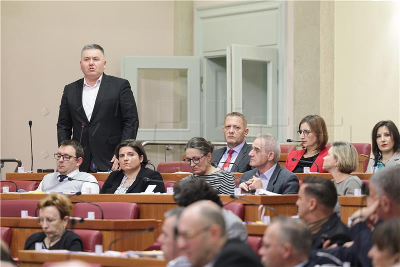 Glasanje u Saboru o raspravljenim točkama dnevnog reda