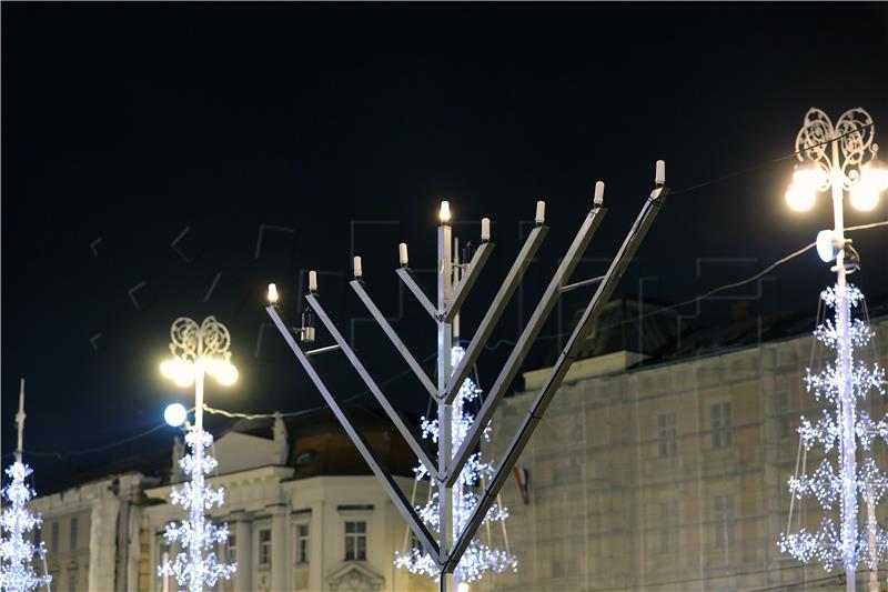 PM Plenković extends best wishes to Jewish faithful for Hanukkah