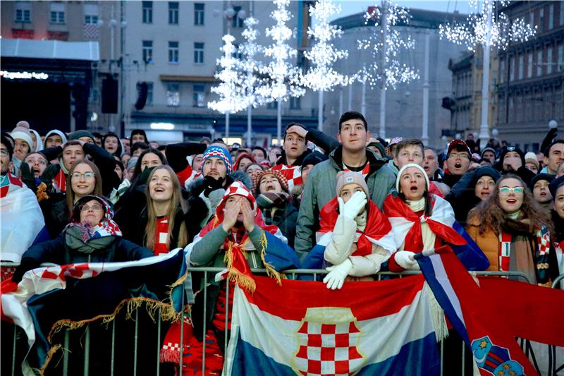 Zagreb: Gledanje utakmice Hrvatska - Maroko