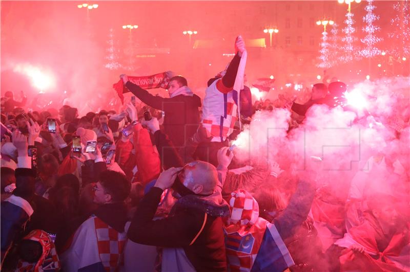 Zagreb: Slavlje navijača nakon pobjede Hrvatske