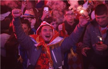 Zagreb: Slavlje navijača nakon pobjede Hrvatske