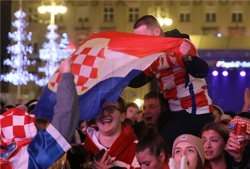 Zagreb: Slavlje navijača nakon pobjede Hrvatske