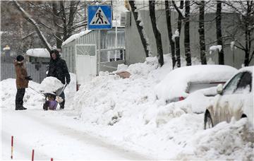 Ruska prijestolnica u "snježnoj apokalipsi", otkazani letovi