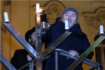 Ceremonija paljenja svijeća povodom blagdana Hanuka