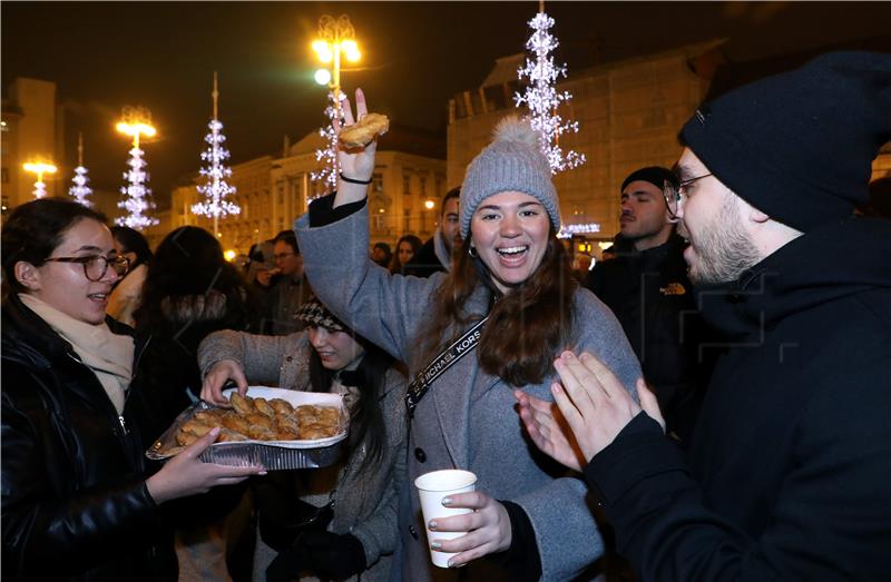 Ceremonija paljenja svijeća povodom blagdana Hanuka