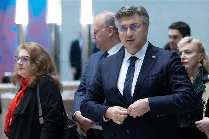 Plenković: Entry into euro and Schengen areas to be marked symbolically