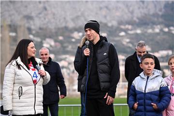 Doček Ivana Perišića u Omišu