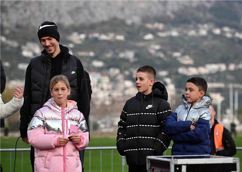 Doček Ivana Perišića u Omišu