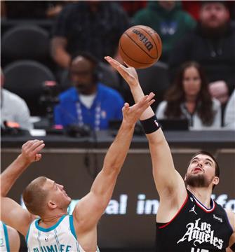 NBA: Skromna večer za Zubca i Bogdanovića