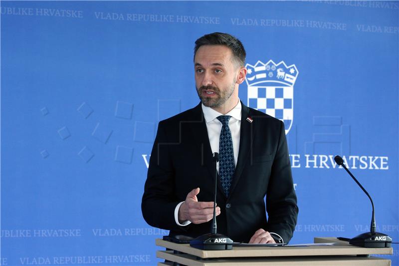 Piletić: Gov't is showing special interest in Sisak-Moslavina County