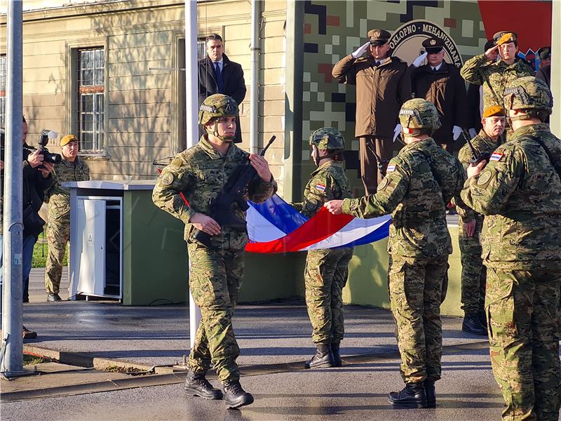 Milanović na obilježavanju dana 2. oklopno- mehanizirane bojne "Pume"