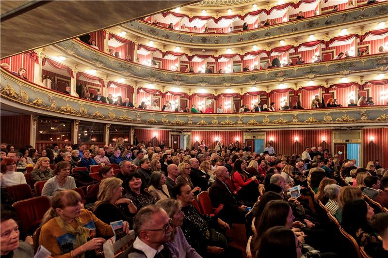 Božićni koncert Orkestra Hrvatske ratne mornarice i Zbora HNK Split