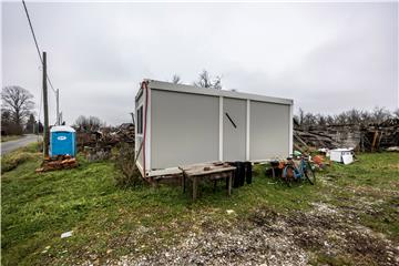 Uoči godišnjice potresa na Baniji: Sve je bolje nego kontejner