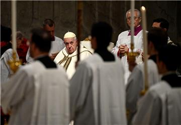 VATICAN CHRISMAS MASS