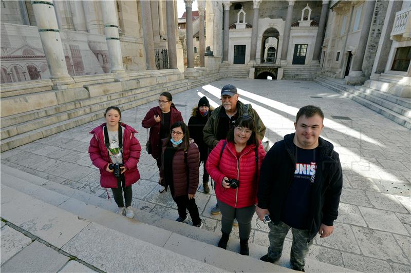 Rotary klub Split Novi daruje 115.000 kuna za Edukacijski Down centar