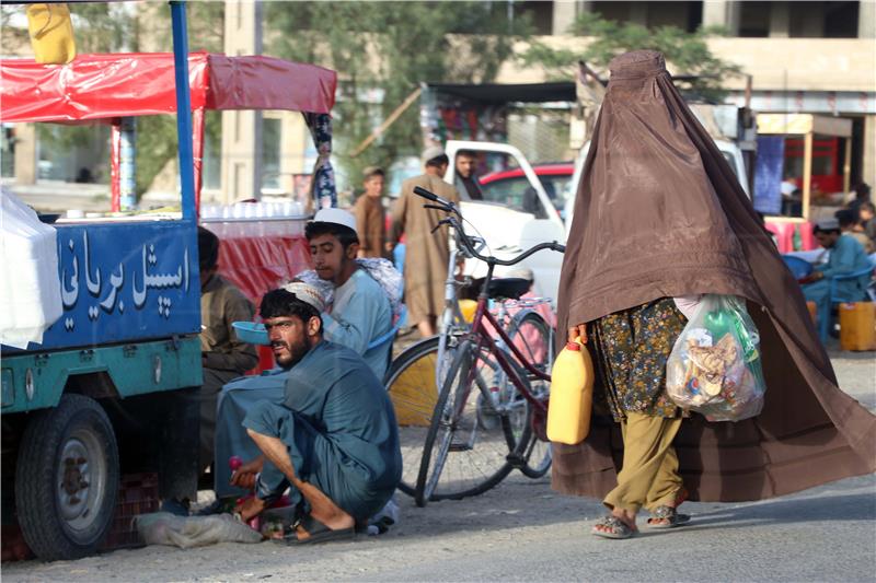 Afganistan: Zabrana rada ženama u nevladinim organizacijama uz iznimke 