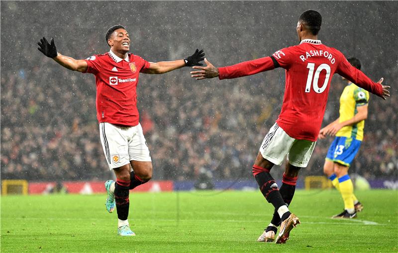 Engleska: Manchester United - Nottingham Forest 3-0 