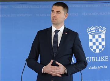 Filipović: Petrol posluje s dobiti i nije u problemima