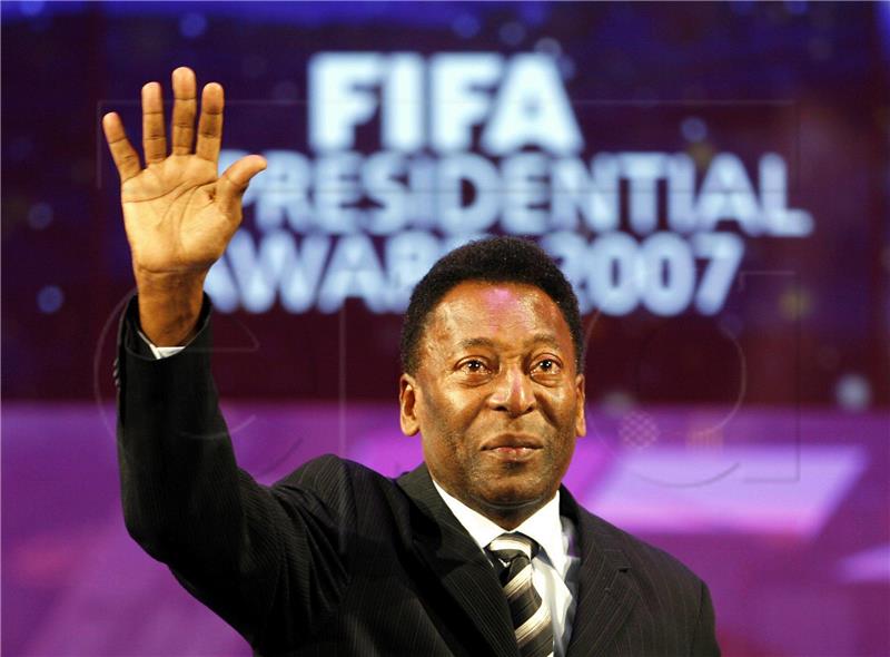 (FILE) SWITZERLAND SOCCER PELE OBIT