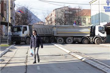 Uklonjena većina barikada na sjeveru Kosova, Vučić očekuje međunarodni pritisak