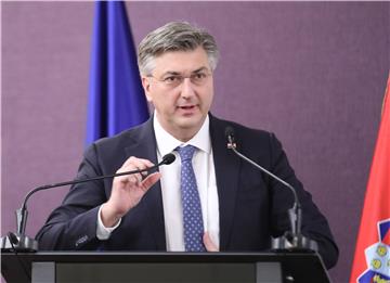 Plenković: Vlada će Hrvatsku i dalje voditi prema boljitku i razvoju