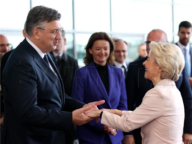 Plenković, von der Leyen i Pirc Musar susreli se na Bregani