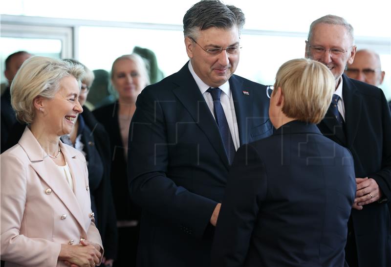 Plenković, von der Leyen i Pirc Musar susreli se na Bregani